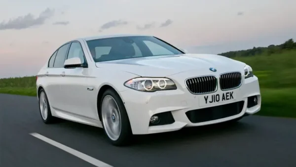 BMW 5 Series M Sport 10 مرجع تخصصی فروش و تعمیرات چراغ اتومبیل